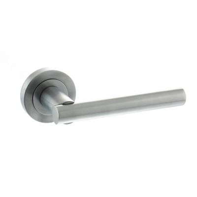 STATUS Nebraska Satin Chrome Lever on Round Rose (Pair) | T2130